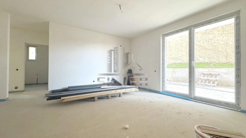 Apartament cu 3 camere dec.+TERASA de 60 mp. - Poză 3