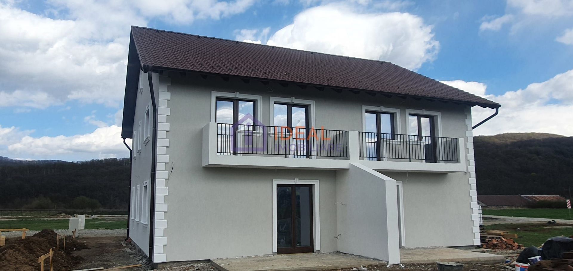 Casa Tip Duplex cu 4 camere, in Talmaciu - Poză 1