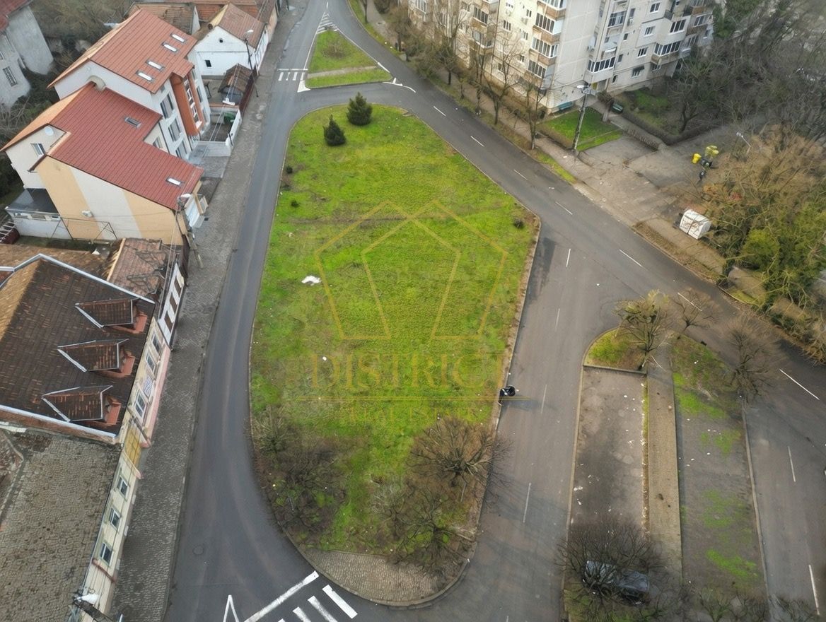 Teren cu vizibilitate excepțională, 3 fronturi stradale | Zona Lunei - Poză 4