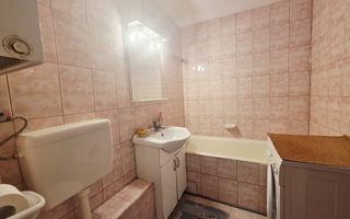 Apartament central 3 camere de închiriat - Poză 21