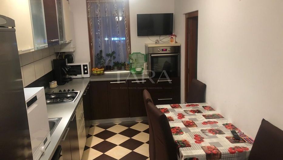 Apartament cu 3 camere de vânzare, in Floresti - Poză 4