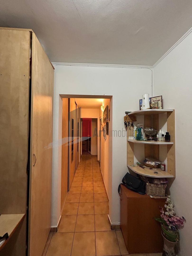 APARTAMENT 3  CAMERE - Poză 5