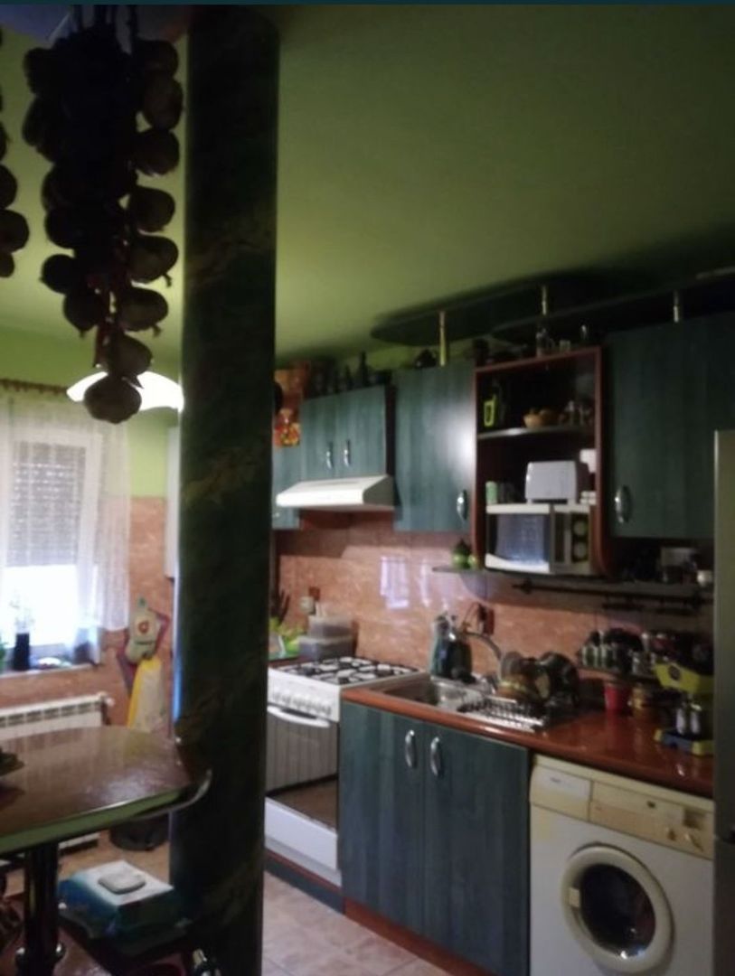 Apratament 3 camere, etajul 3, utilat, Carei, Zaganescu nr 4 - Poză 1