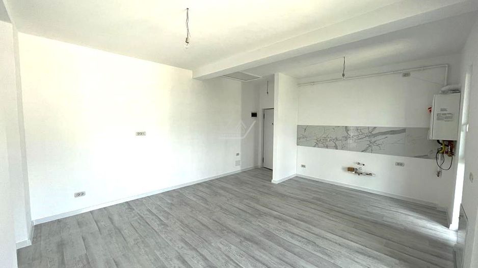 Bloc finalizat. Etaj 1. Loc de parcare. - Poză 2