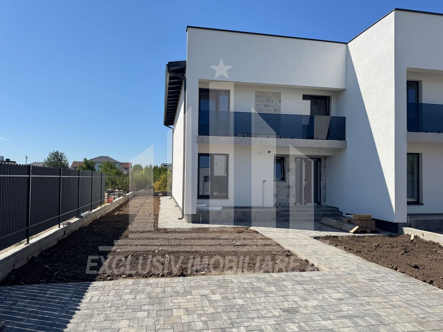 Casa in regim cuplat de vanzare, Cetate - Poză 1
