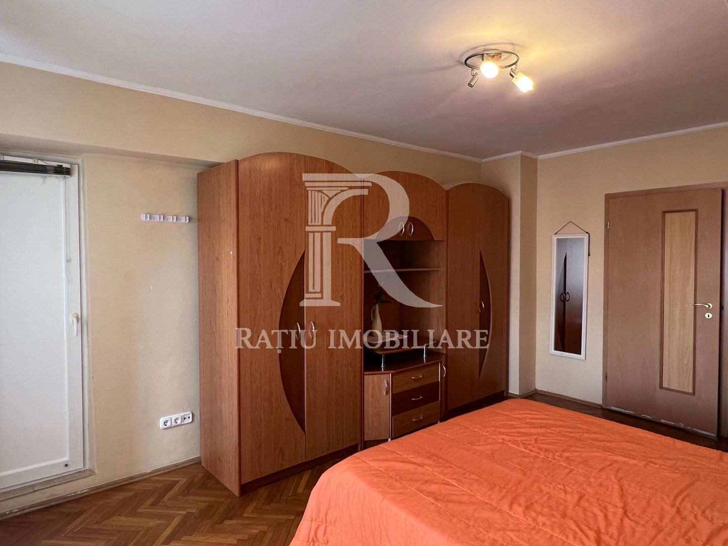 Apartament cu 4 camere | Etaj 2 | Cantemir | Oradea - Poză 8