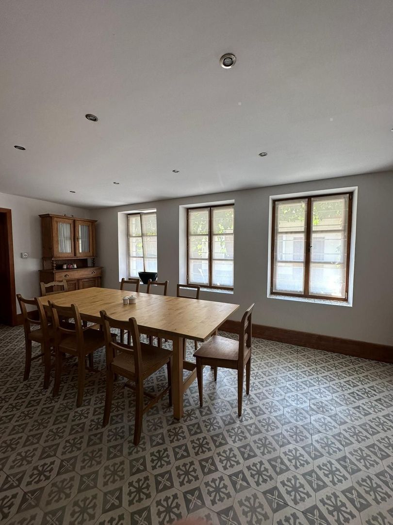 Casa saseasca CRISTIAN,amenajata LUX,pt turism,piscina,curte - Poză 26