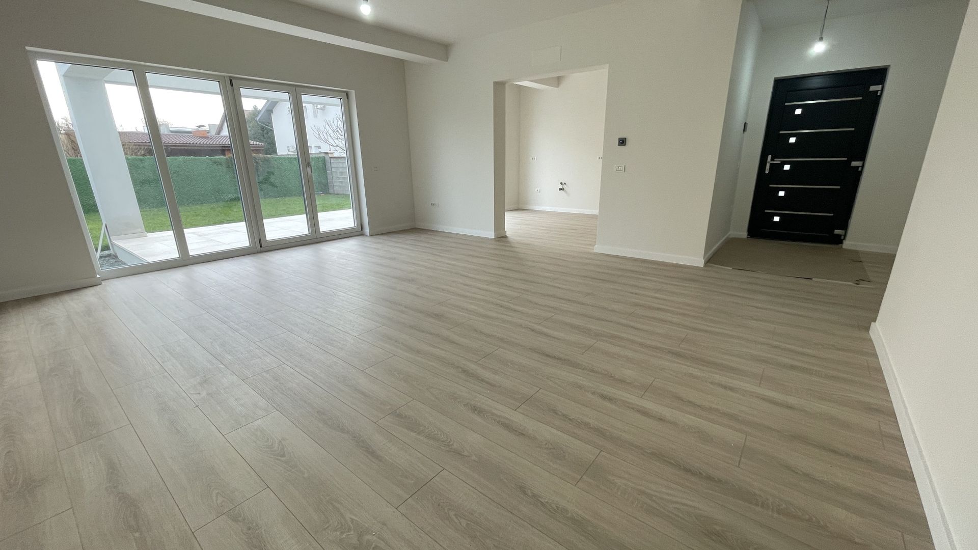 Duplex 5 camere,constructie 2024-complet finisat -Dumbravita - Poză 2