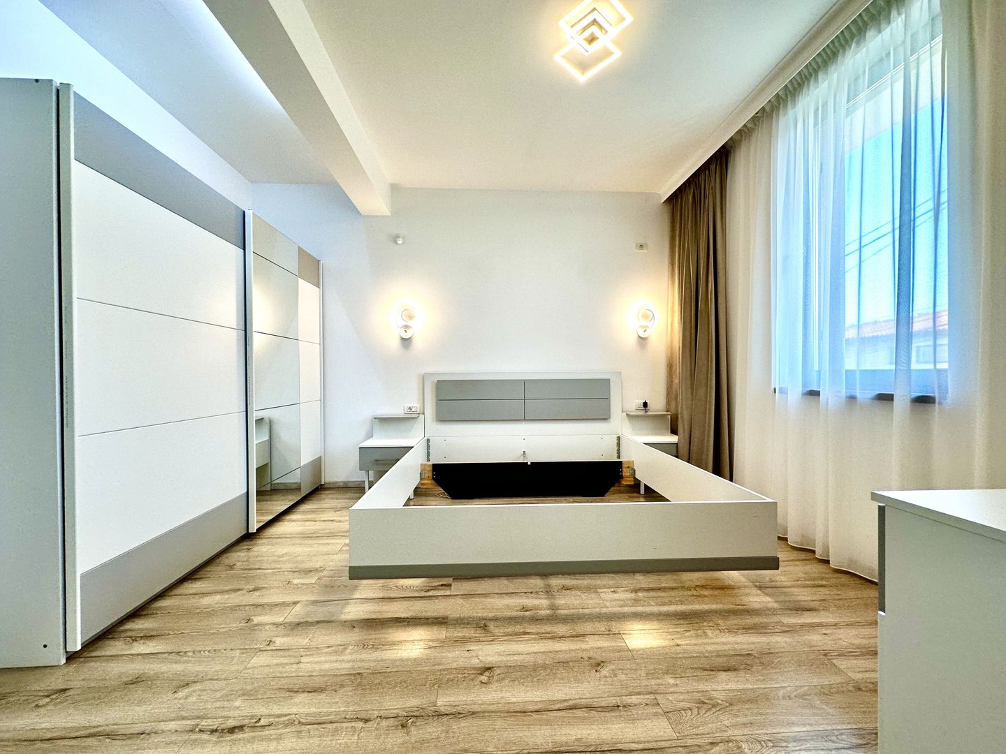 Casa de inchiriat la Liziera Pădurii - intrarea in Dumbrăvița - Poză 5