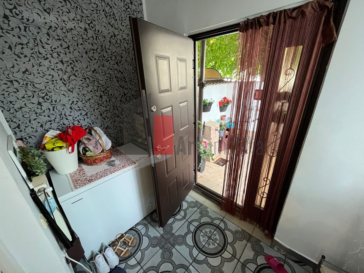 Vila "TRANO" , singur curte, P+1+pod, intimitate - Poză 18