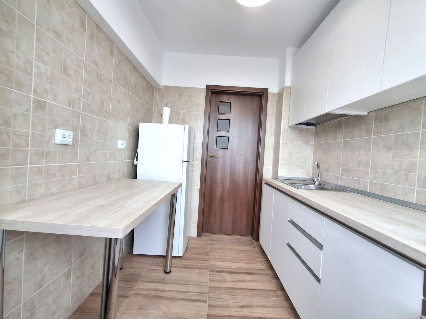 Apartament 2 camere renovat la 2 minute de metrou - Poză 8