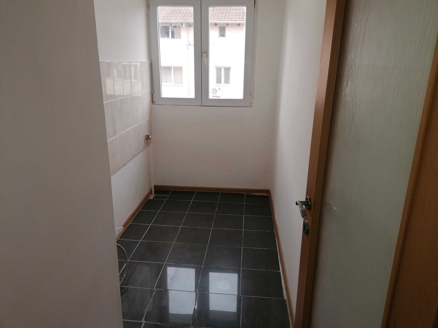 Girocului | 2 Camere | Renovat recent | Izolat exterior - Poză 4