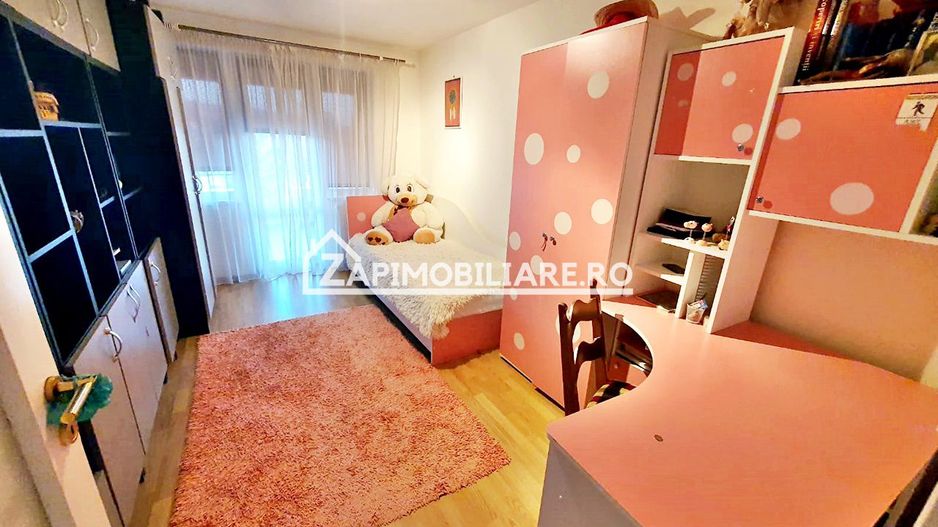 Casa 6 camere, 295 mp.utili, 1.000 mp teren, cartier Unirii - Poză 9