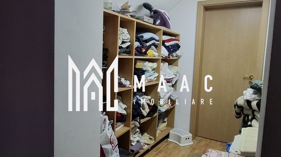 Casa 8 camere | 308mpu | 2 Apartamente | Selimbar - Poză 19