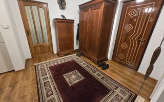 Apartament 2 Camere M-uri, Vedere spre Catedrala, Complet Renovat - Poză 10