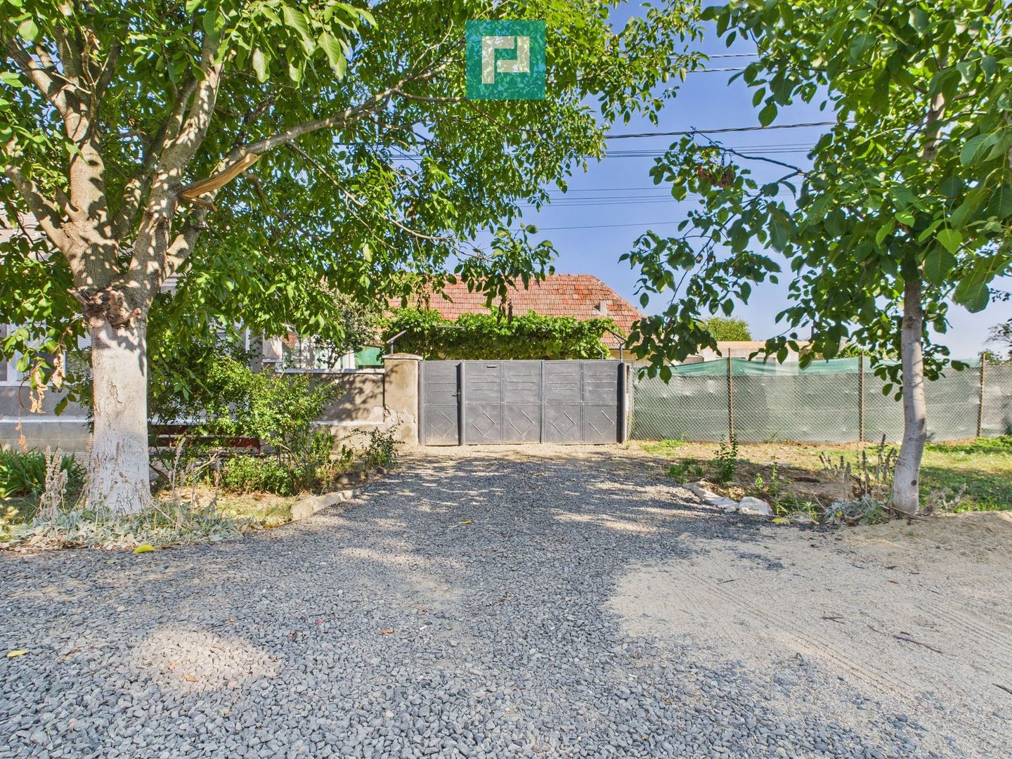 Casă  cu 6 camere in Urseni - Poză 2