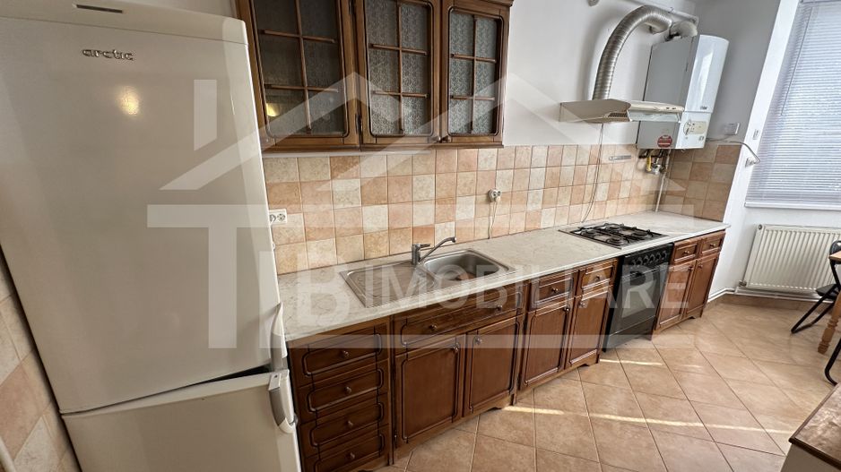 Apartament cu 3 camere, 65mp, zona UMFST - Poză 3