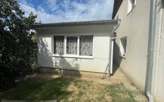 Casă spațioasă + Casă de oaspeți. Ideală pentru 2 familii! - Poză 15