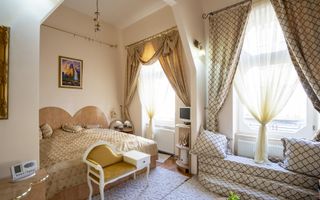 ULTRACENTRAL Apartament 3 camere cu 2 locuri de parcare - Poză 3