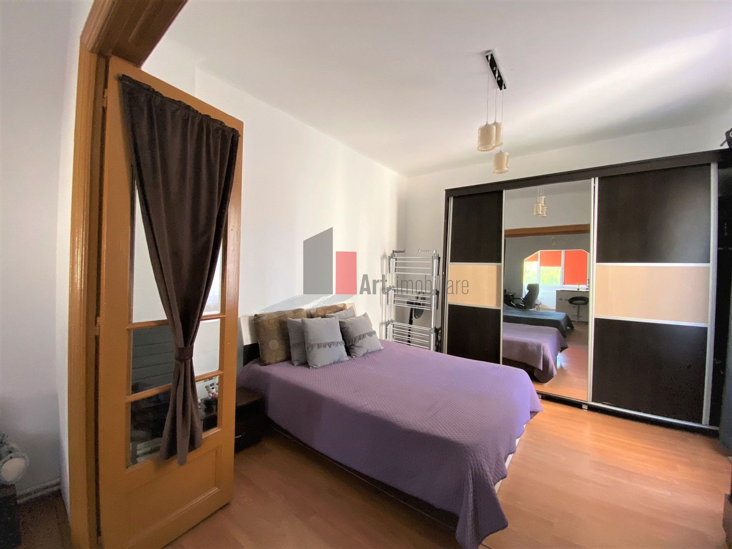 Apartament 3 camere in vila, curte comuna - Calea Mosilor - Poză 6