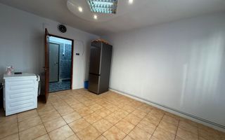 🏡 De vânzare garsonieră – parter înalt, Zona Stefan cel Mare - Poză 3