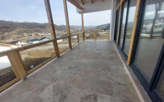 Vilă chalet modern cu perete panoramic de sticlă - Livezeni, Mureș - Poză 4