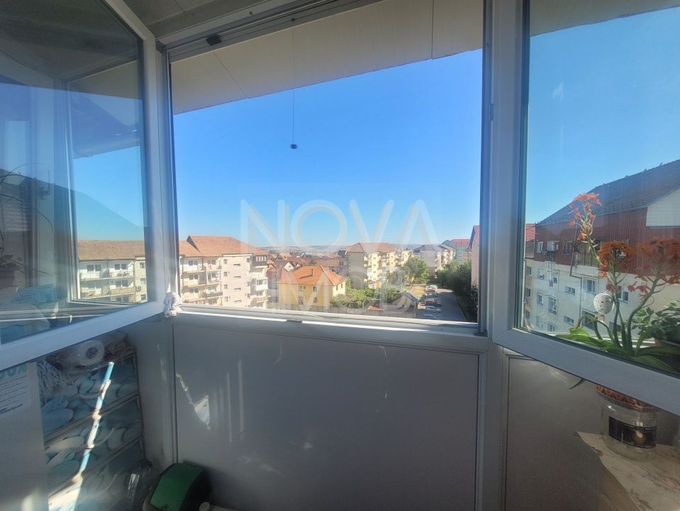 Apartament tip mansarda cu balcon, mobilat-utilat, Valea Aurie - Poză 3