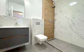 Apartament cu 4 camere /85.5mp/zona Sub Cetate. - Poză 7