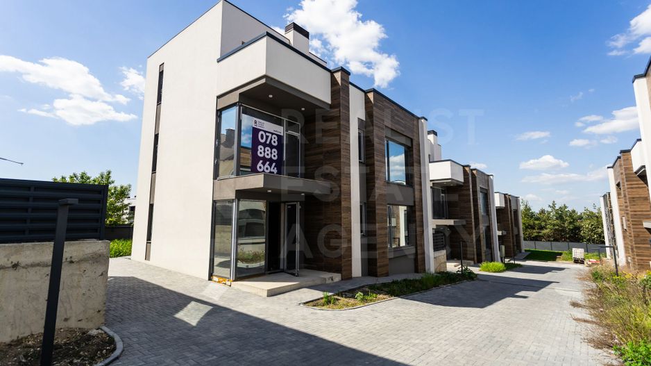 Vânzare, casă, 3 nivele, 6 camere, strada Teilor, Râșcani - Poză 1