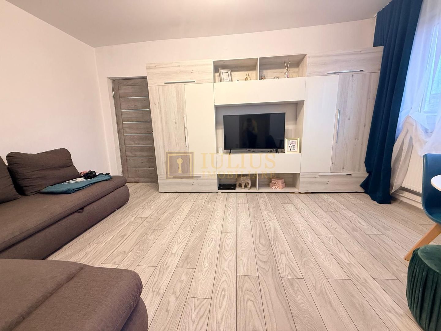 2 camere, Circumvalatiunii-Dacia, la 5 minute de Iulius, zona superba! - Poză 2