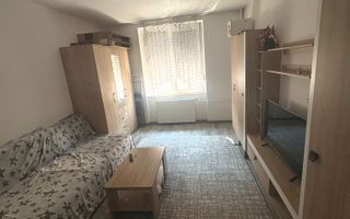 Apartament de închiriat, strada Republicii - Poză 1
