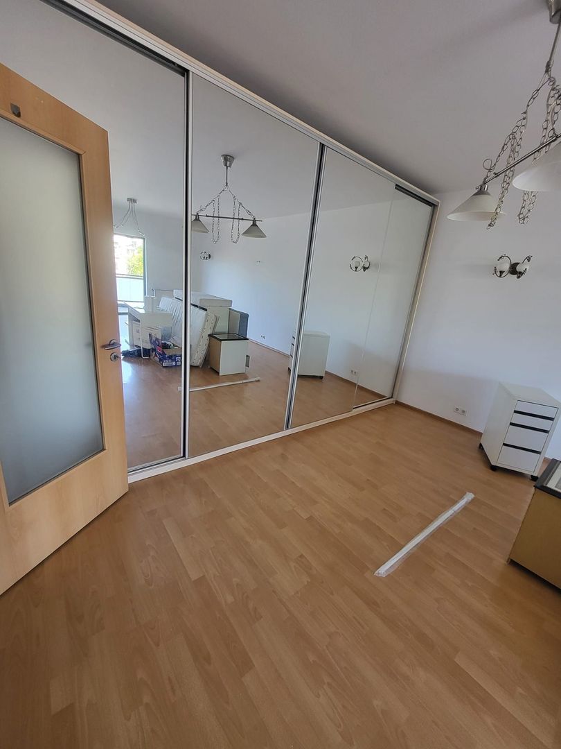 Ap 4 camere Dna Ghica Plaza, 2 locuri parcare, se accepta persoane straine,140mp - Poză 12