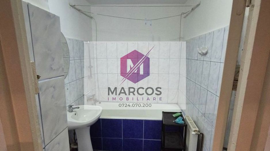 Vand apartament 3 camere Lunca - Poză 1