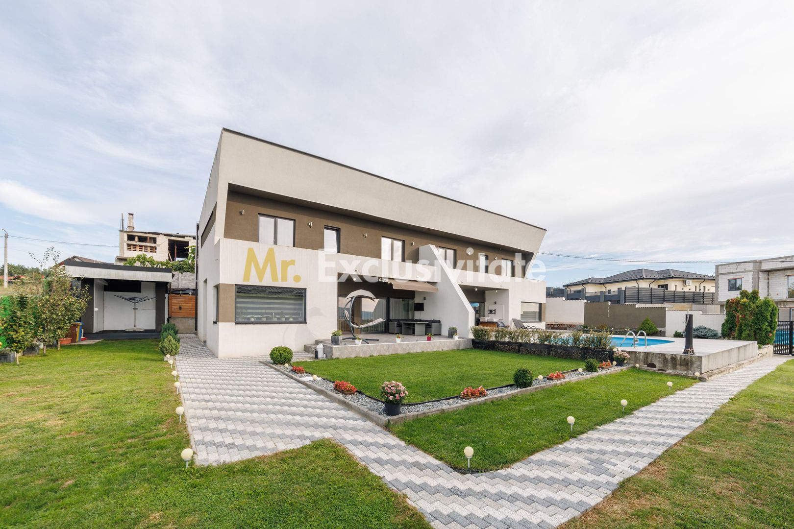 Casa moderna, constructie solida -view panoramic -Mioveni-Arges! - Poză 21
