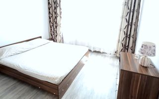 Apartament 3 camere in regim hotelier – Micro 16, Complex Siret - Poză 2