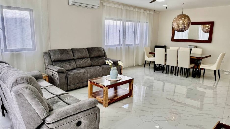 Vilă rezidențială în Palma del Sol - Poză 3