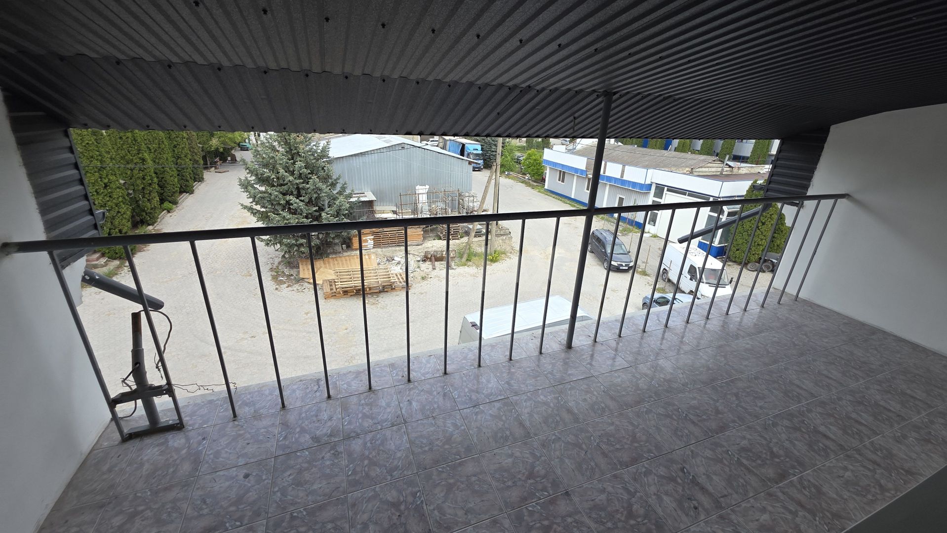 Teren cu spații comerciale Mun. Bălți - Poză 18