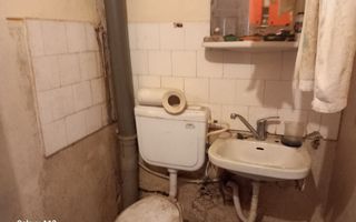 BRASADAS vinde garsoniera la etajul 2 în Micro 15 - Poză 5