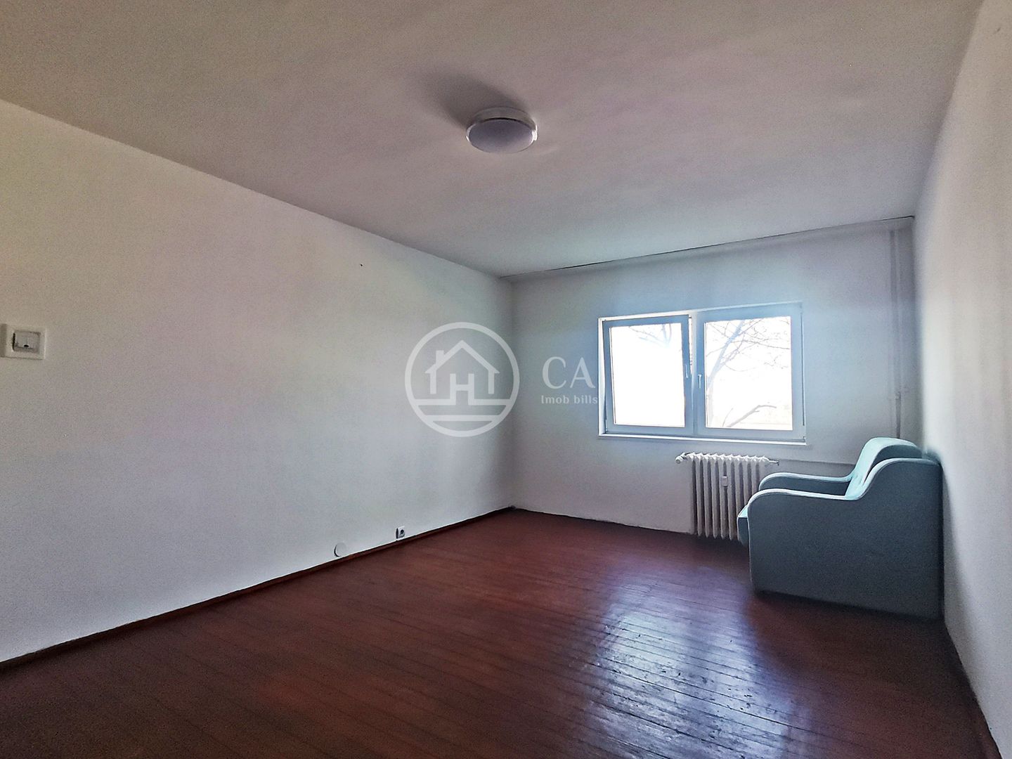 Apartament de vânzare cu 3 camere în zona Iosia , Oradea - Poză 3