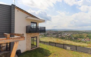 Casa individuala superba, amenajata in stil scandinav Dezmir - Poză 43