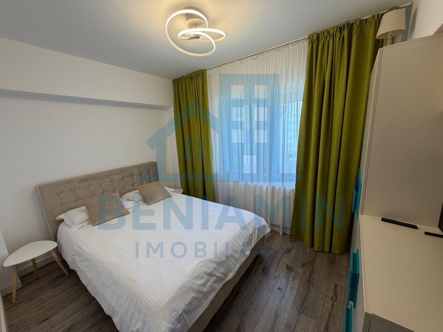 3 Decomandate-Etaj 2-Centrala termica-83mp-Mobilat-Utilat-Liber - Poză 6