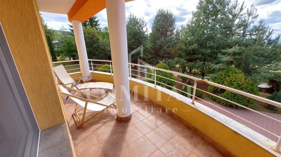 Vilă în Făget | Sediu companie | 2.412 mp teren 8 parcări - Poză 21