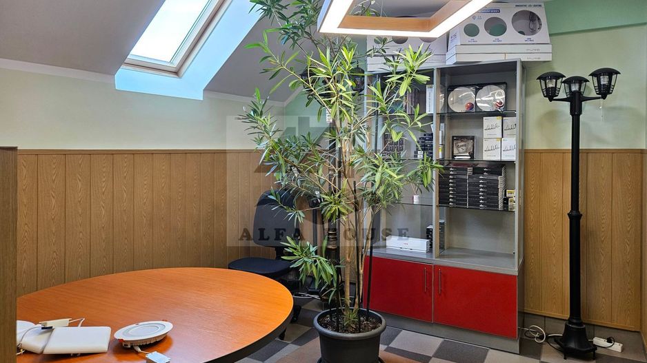 Casă plus Spațiu comercial 741 mp, Teren 906 mp Brasov - zona Blumana - Poză 15