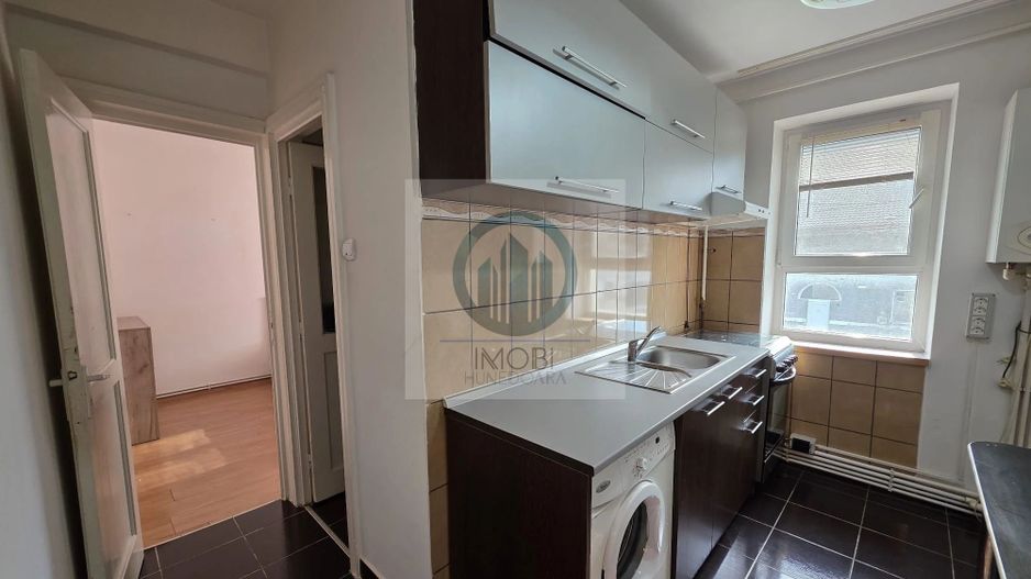Apartament 2 camere decomandat, 40 mp utili, etaj 1,zona Progresu–Deva - Poză 1