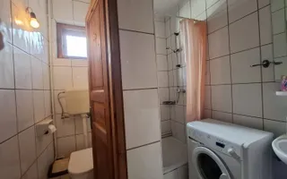 Casă cu doua corpuri de cladire de vânzare în Cornățel (an constructie 2003) - Poză 12
