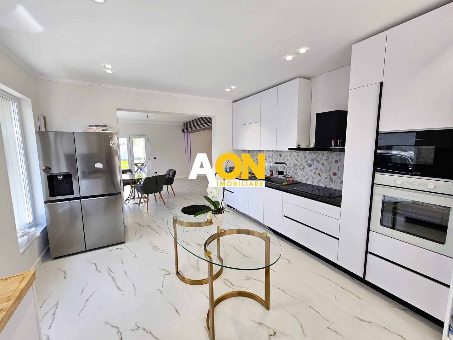 Casa mobilata, utilata, in Cetate, 4 camere, 2 bai, 473 mp teren - Poză 1