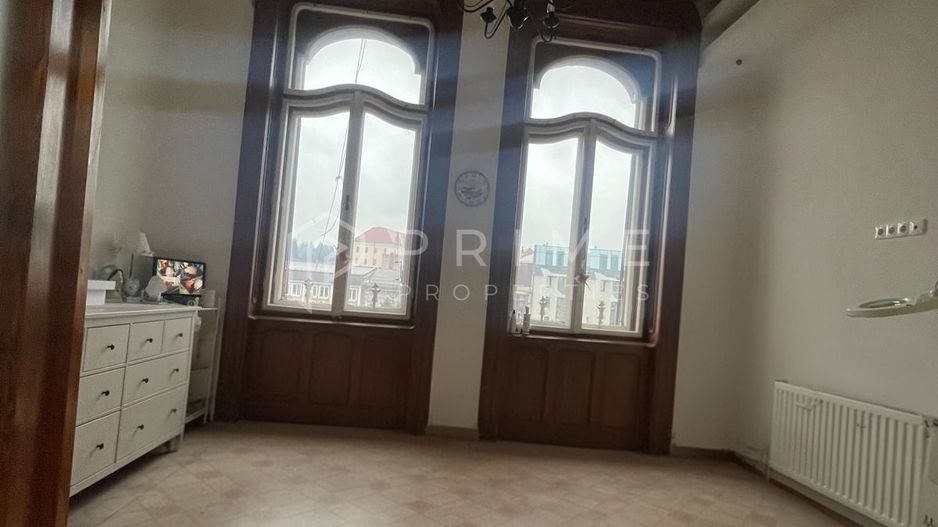 Închiriere apartament ultracentral cu 2 camere - Poză 3