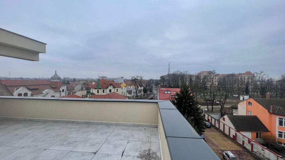 PENTHOUSE ULTRACENTRAL TRIPLA ORIENTARE 243 MP-PRET 278.000 EURO+TVA - Poză 3