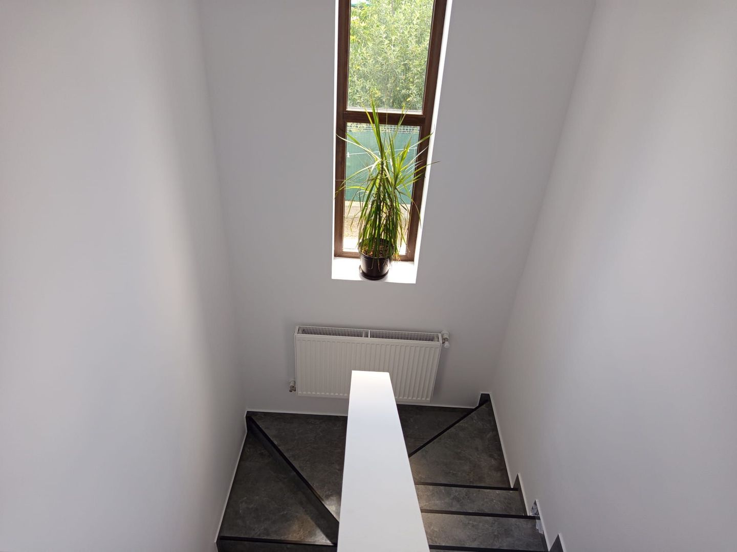 Casă / Vilă cu 4 camere de vânzare în Berceni - Poză 7