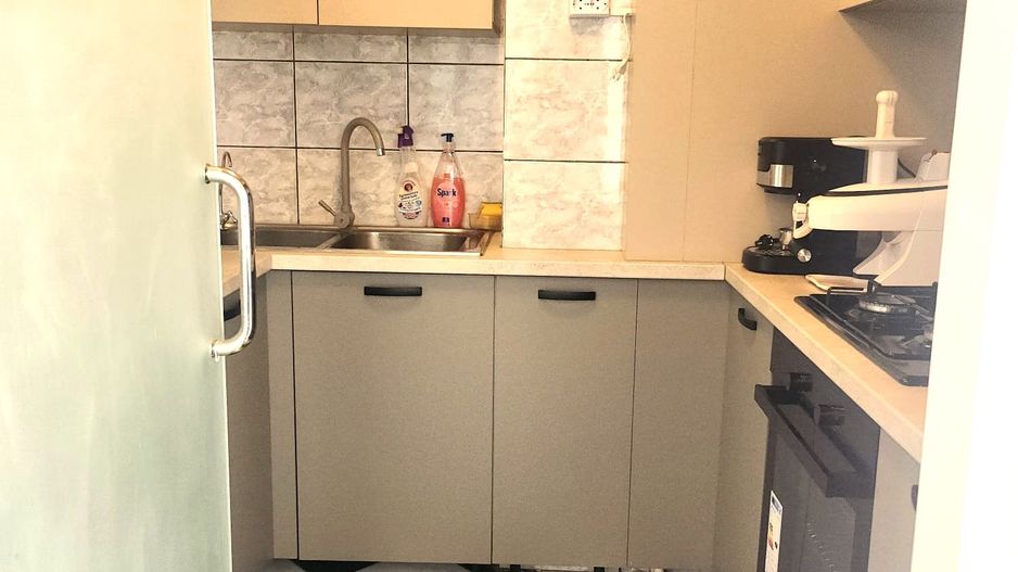 Apartament de 3 camere, 90mp, vedere urbană - Poză 6